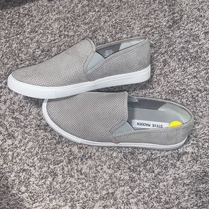 Steve Madden slip ons